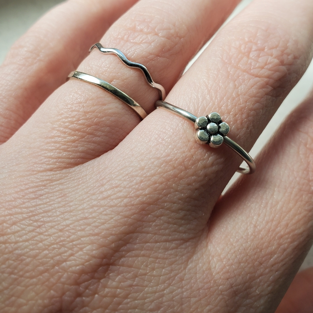 silver wavy flower boho 90s y2k hippie retro dainty 925 metal band rings set - Picture 5 of 6